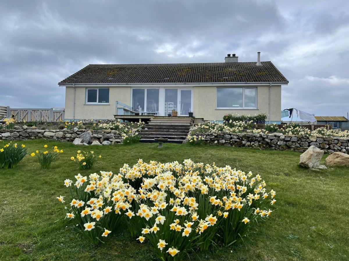 Music Of The Sea- Isle Of South Uist, Hs8 5Rf Apartment Clachan  Exterior photo