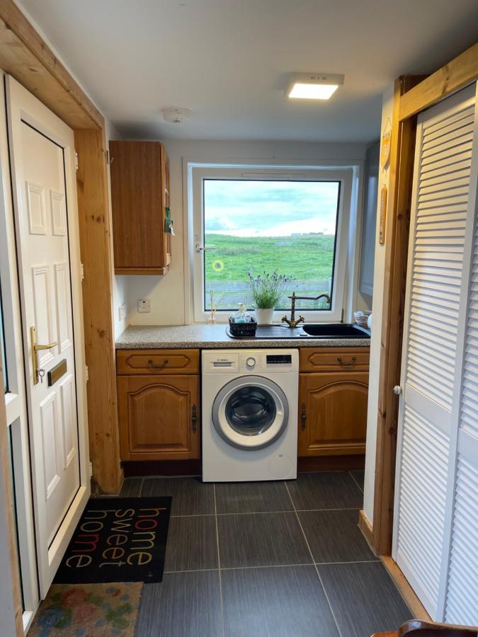 Music Of The Sea- Isle Of South Uist, Hs8 5Rf Apartment Clachan  Exterior photo